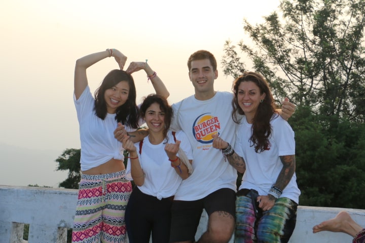best yoga school in rishikesh
