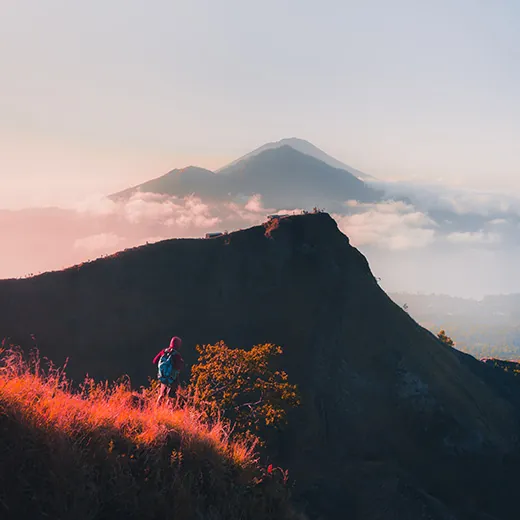 trek to volcanoes