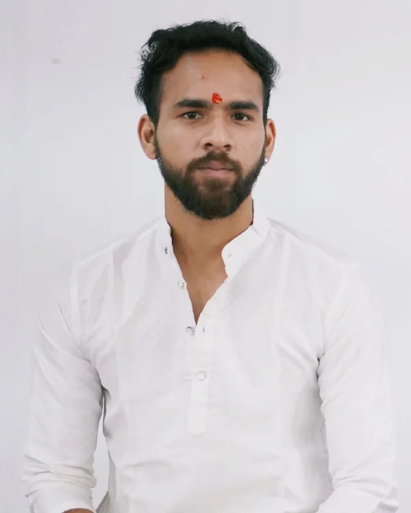 Abhishek Rawat, Ashtanga and Hatha yoga teacher and yoga therapist at Rishikesh YTTC