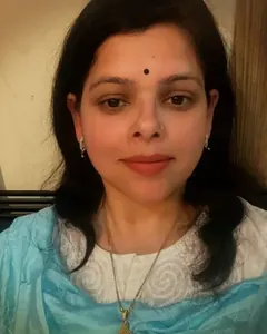 Divya, yoga teacher at Rishikesh YTTC